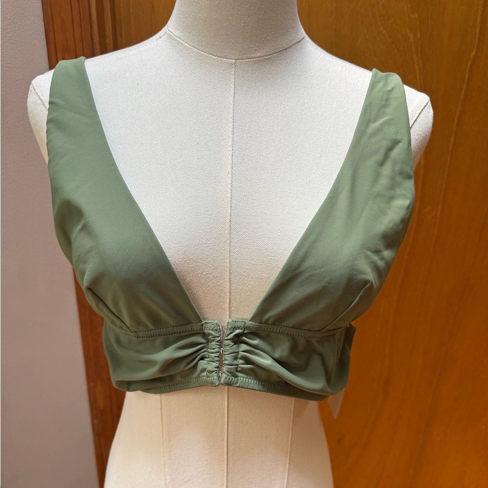 NWT Urban Outfitters Out from Under bralette. Size large